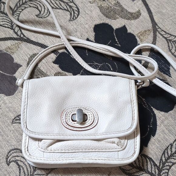 Vintage Fossil Tiny White Genuine Leather Camera Style Crossbody Bag - Picture 15 of 15